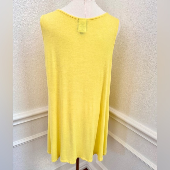 BOBEAU Bright Yellow Layered Criss-Cross Hem Sleeveless Tank Top Colorful Shirt - Picture 9 of 15